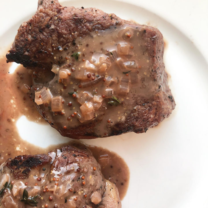 filet mignon with red wine steak sauce