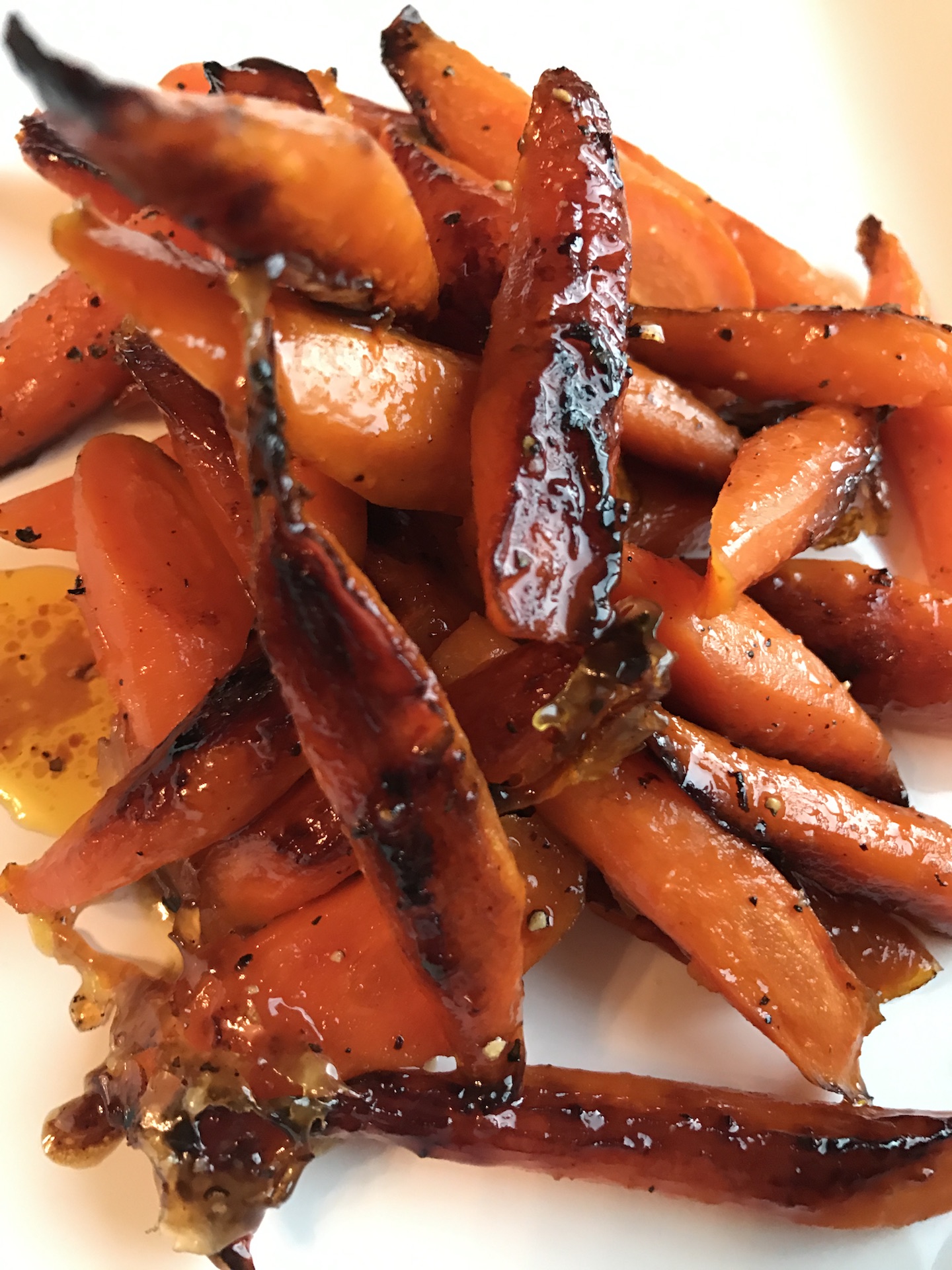 Oven Roasted Baby Carrots With Maple Syrup