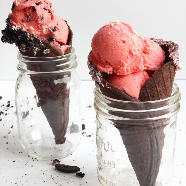peppermint ice cream in chocolate waffle cones
