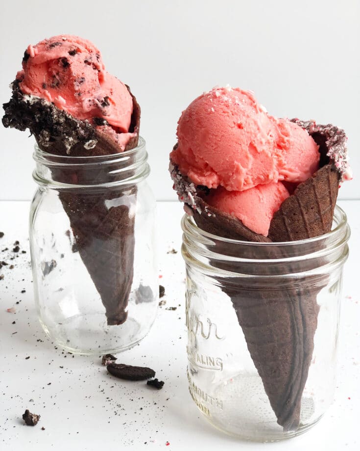 peppermint ice cream in chocolate waffle cones