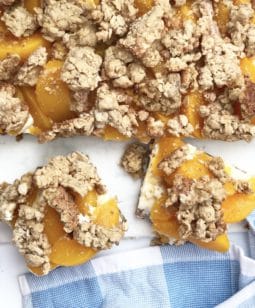 peach cheesecake bars with oatmeal crust