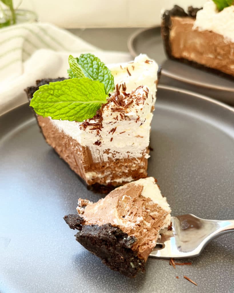 Mint Chocolate Mousse Pie With No Raw Egg