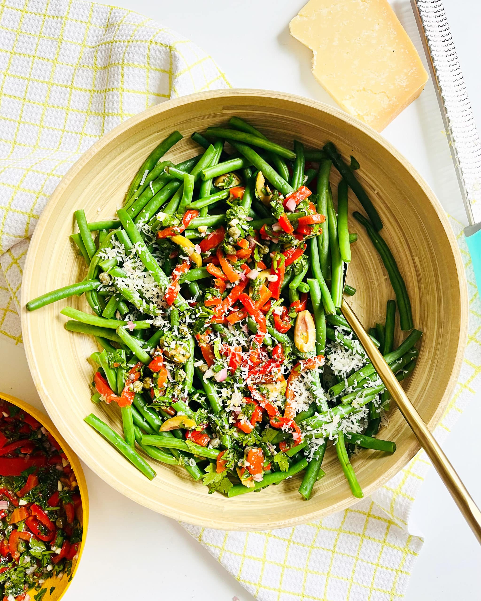 Green Bean Salad With Roasted Bell Pepper Salsa