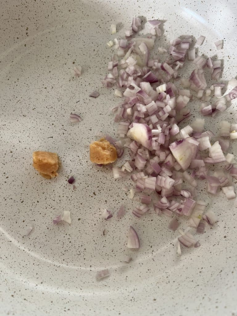 saute onion snd garlic